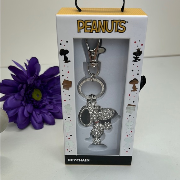 Snoopy Pave Keychain, Bag Charm, Collector piece NEW sealed box Peanuts Lovers - Picture 4 of 16